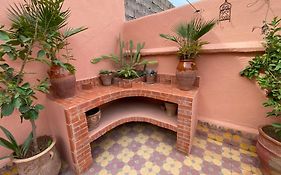 Dar Sarah-Mouassine-Marrakech, Riad Authentique Idealement Situe